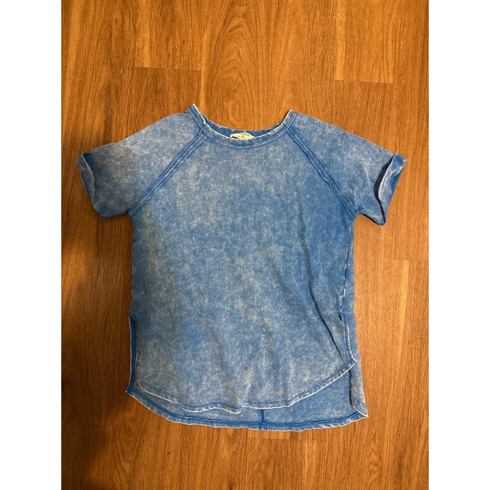 Zenana Blue Mineral Wash Raglan Short‎ Sleeve Top Crew Neck Side Slit Medium